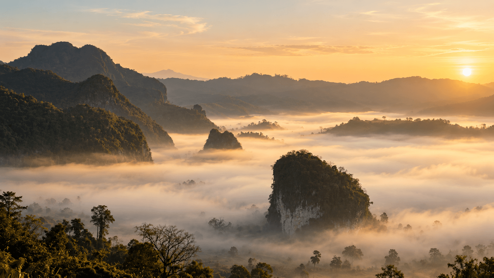 ภาพภูเขาและทะเลหมอก ภูลังกา